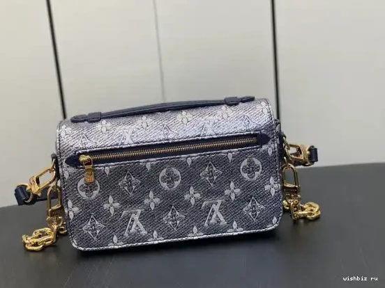 WIS WEST LOUIS POCHETTE EAST VUITTON METIS 0531